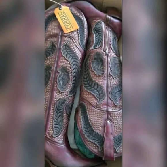 Taking Offers!!!!Corral Boots - Picture 3 of 9